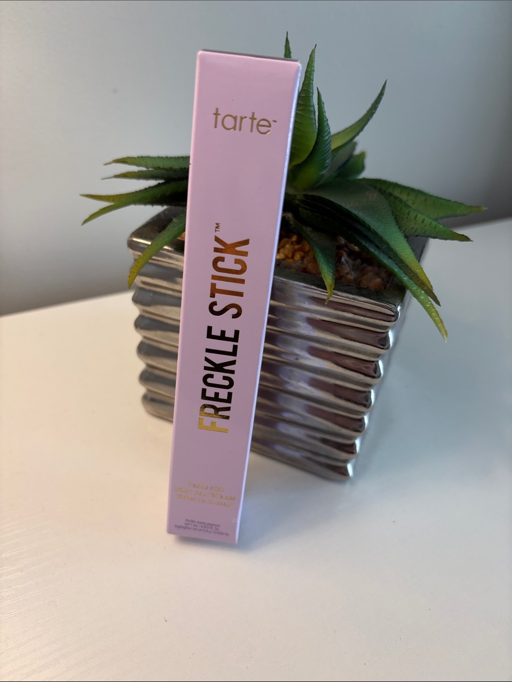 tarte Freckle Stick - light medium